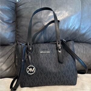 Michael Kors purse/Crossbody